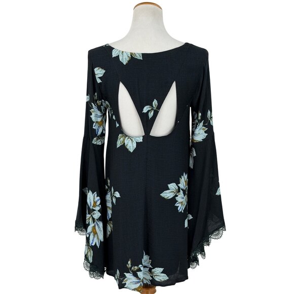 Free People Floral Print Lace Trim Bell Sleeve Mini Shift Dress S| Whimsigoth FP - Picture 13 of 16
